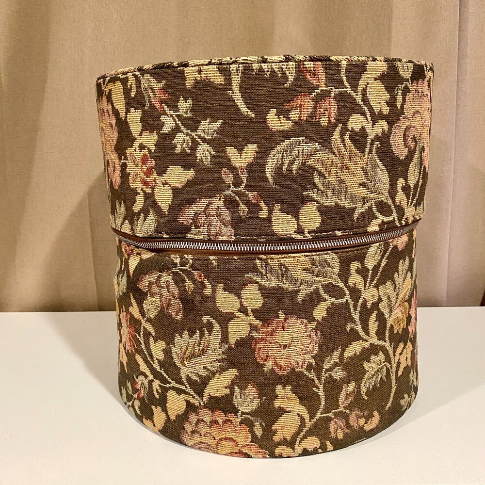 Vintage Floral Tapestry Zippered Hat or Wig Box 13"x13"‎ Travel Case with Lock